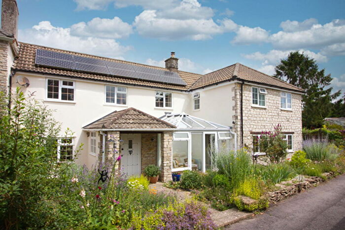 4 Bedroom Semi-Detached House For Sale In Bath Road, Wick, Bristol, BS30