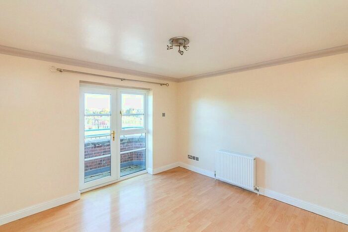 2 Bedroom Flat For Sale In Garden Court, Barnsley, South Yorkshire, S70