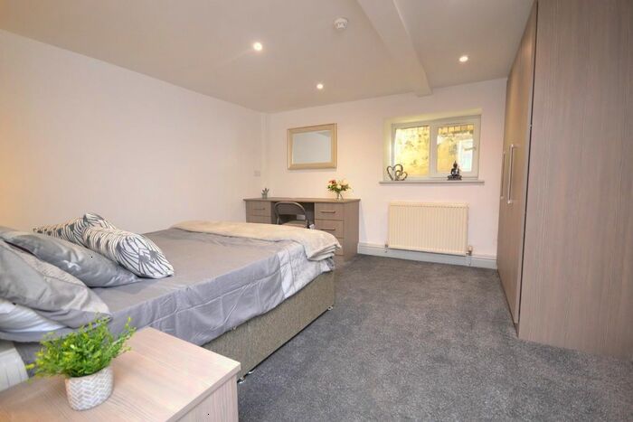 1 Bedroom Flat To Rent In Erleigh Road, Reading, RG1