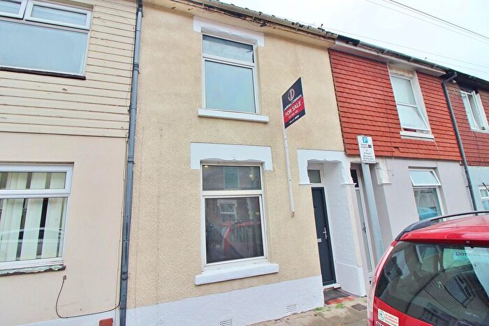 2 Bedroom Terraced House For Sale In Gruneisen Road, Stamshaw, PO2