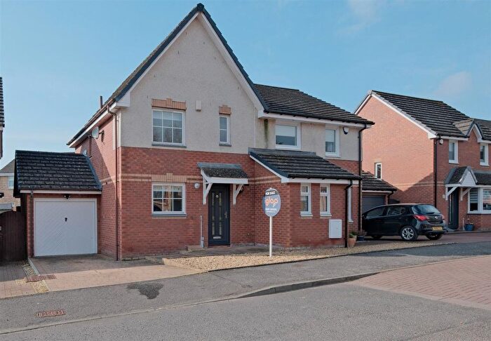 3 Bedroom Semi-Detached House For Sale In Fyne Crescent, Larkhall, ML9