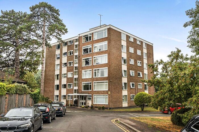 3 Bedroom Flat For Sale In Withyholt Court, Charlton Kings, Cheltenham, GL53