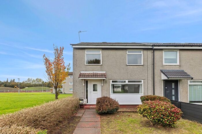 3 Bedroom End Of Terrace House For Sale In Montgomery Road, Paisley, PA3