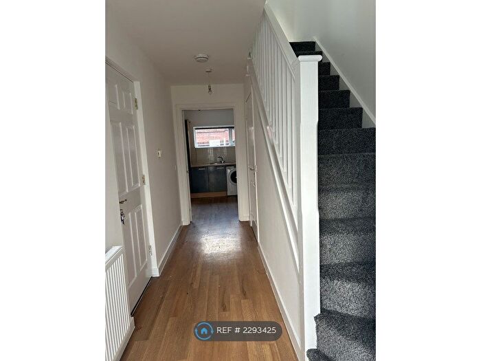 3 Bedroom Terraced House To Rent In Caxton Road, Nottingham, NG5