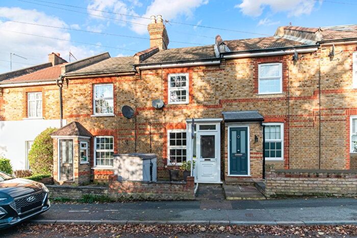 2 Bedroom Terraced House For Sale In Downs Road, Sutton, SM2