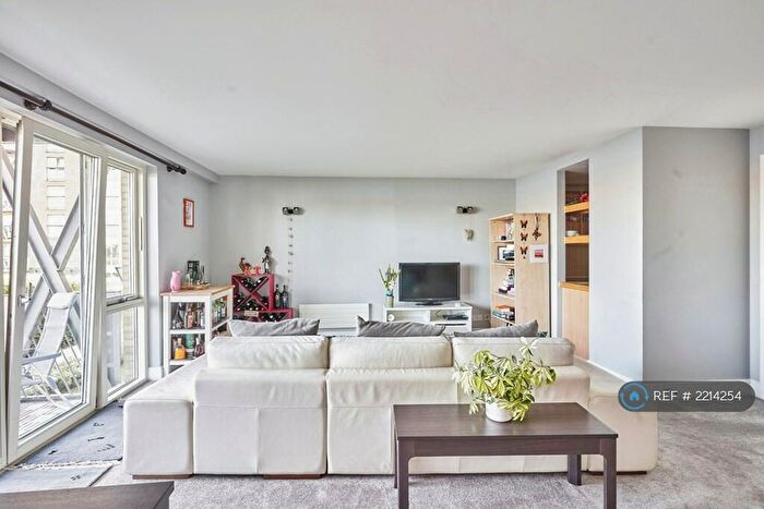 2 Bedroom Flat To Rent In Pierpoint Building, London, E14