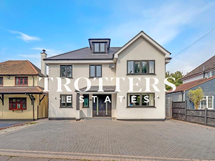5 Bedroom Detached House To Rent In Luxborough Lane, Chigwell, IG7