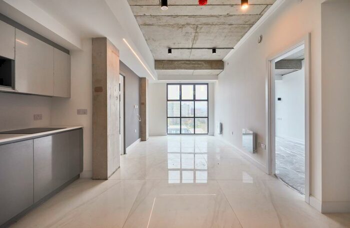 2 Bedroom Apartment To Rent In Apt . :: One Silk Street, M4