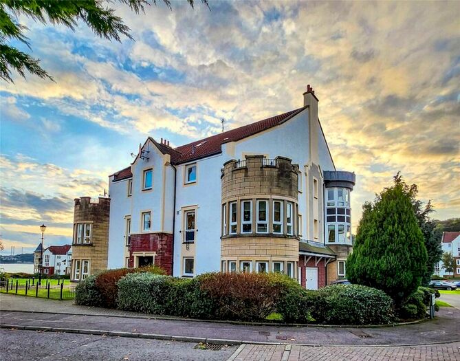 2 Bedroom Flat To Rent In Harbour Place, Dalgety Bay, Dunfermline, KY11