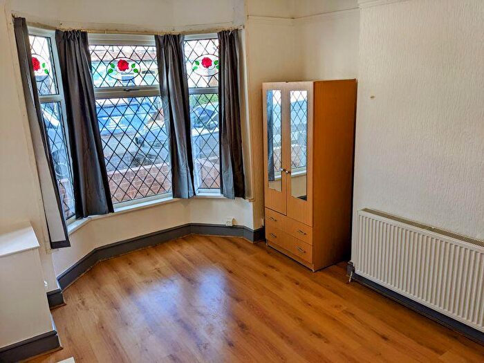 4 Bedroom Terraced House To Rent In First Avenue, Selly Park, Birmingham, B29
