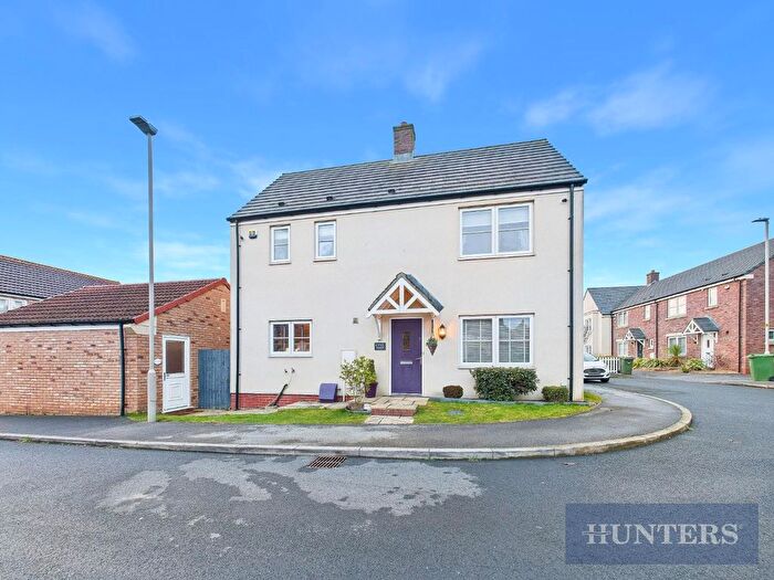 3 Bedroom Detached House For Sale In Howgate Drive, Middle Deepdale, Scarborough, YO11