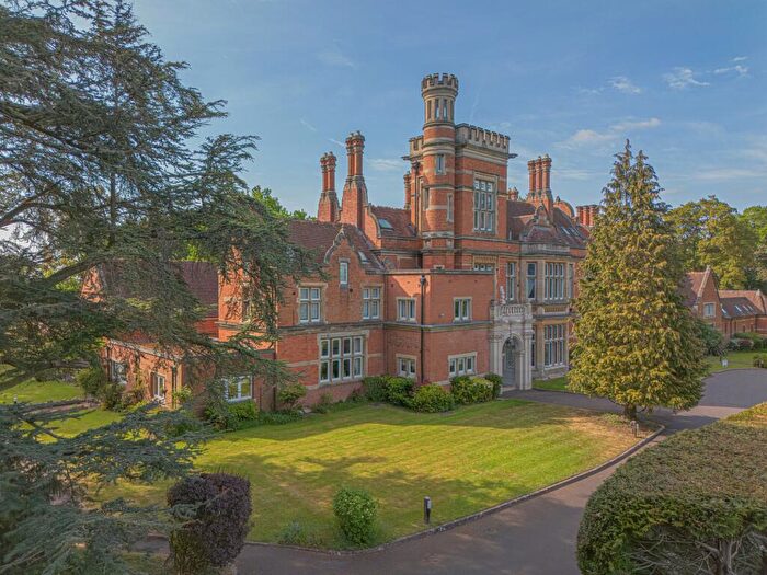 3 Bedroom Duplex For Sale In Warwick Road, Knowle, B93