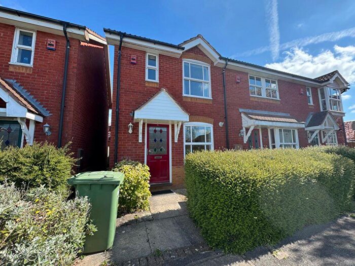 2 Bedroom End Of Terrace House To Rent In The Beeches, Bristol, BS32