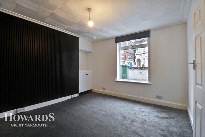 3 Bedroom Terraced House For Sale In St Peters Road, Great Yarmouth, NR30