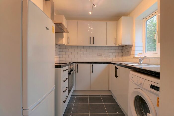 1 Bedroom Flat To Rent In Cedar Court, Alsager, Stoke-On-Trent, Staffordshire, ST7