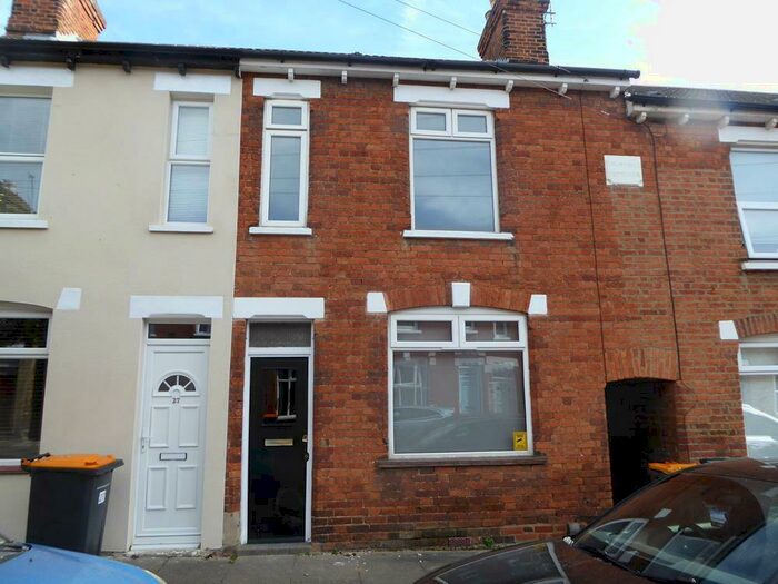 3 Bedroom Terraced House To Rent In Salisbury Street, Bedford, MK41