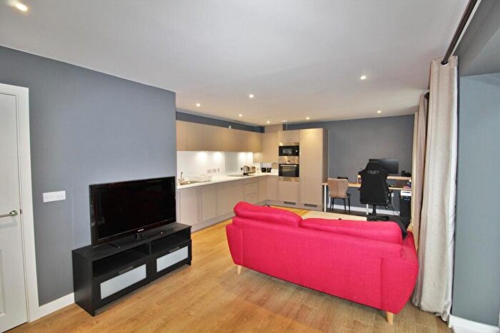 1 Bedroom Apartment To Rent In Hazlemere Marina, Waltham Abbey, EN9