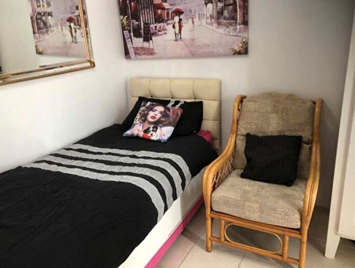 4 Bedroom House To Rent In Paulden Drive, Manchester, M35