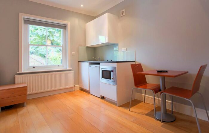 Apartment To Rent In West End Lane, West Hampstead, NW6
