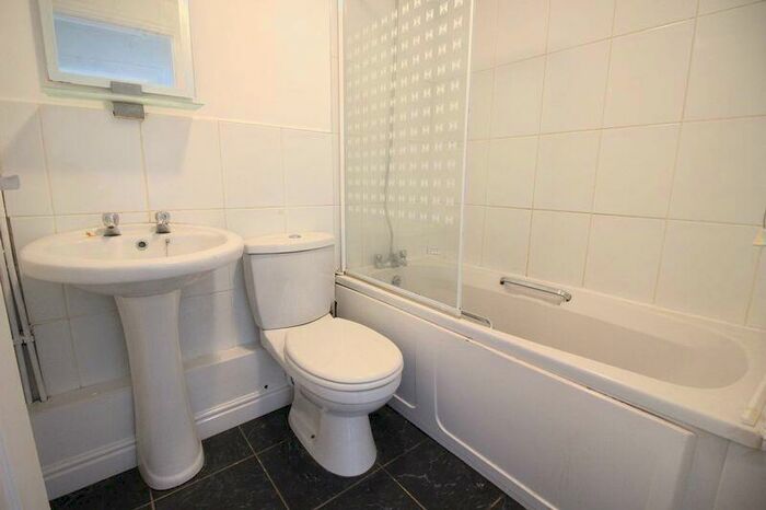 2 Bedroom Flat To Rent In Ash Bank Road, Stoke-On-Trent, ST9