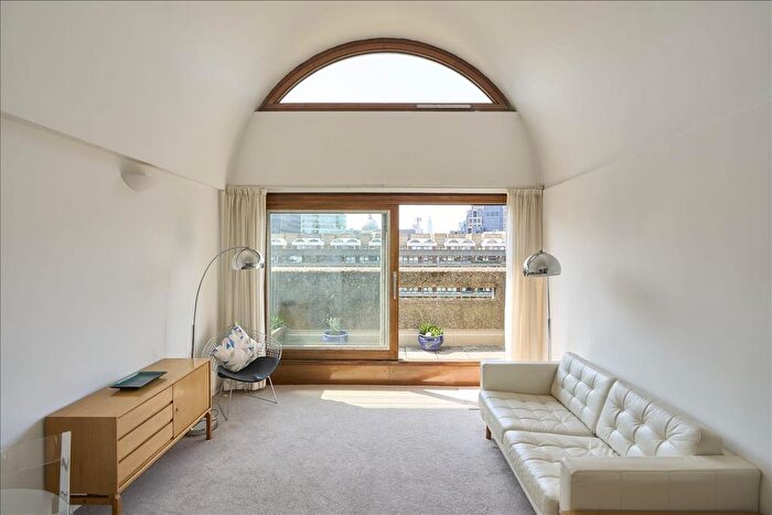 1 Bedroom Flat For Sale In Defoe House, Barbican, EC2Y