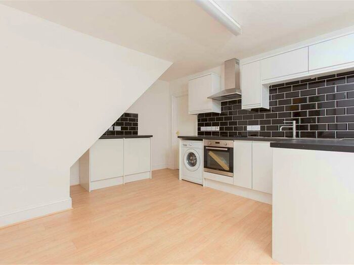 1 Bedroom Flat To Rent In Milton Avenue, N6