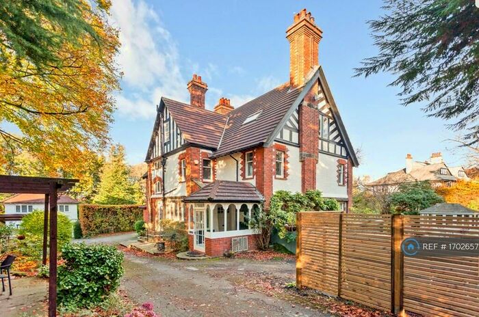 3 Bedroom Penthouse To Rent In Kent Road, Harrogate, HG1