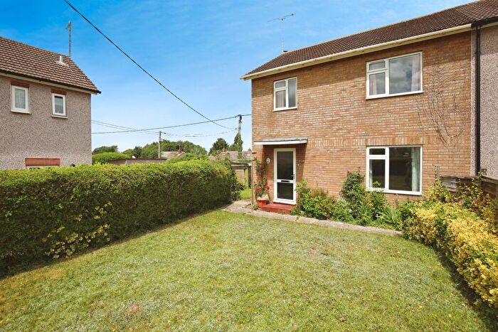 3 Bedroom Semi-Detached House For Sale In Crescent Road, Bulford, Salisbury, SP4