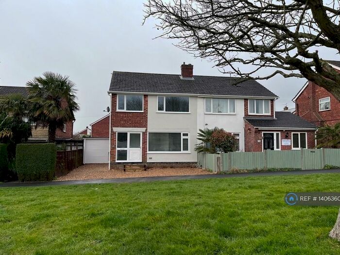 3 Bedroom Semi-Detached House To Rent In Hillside Walk, Yaxley, Peterborough, PE7