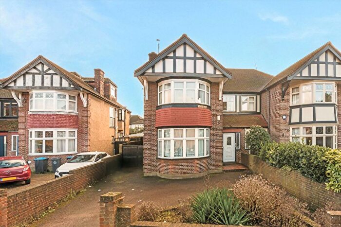 3 Bedroom Semi Detached House To Rent In Phillimore Gardens, Kensal Rise, NW10