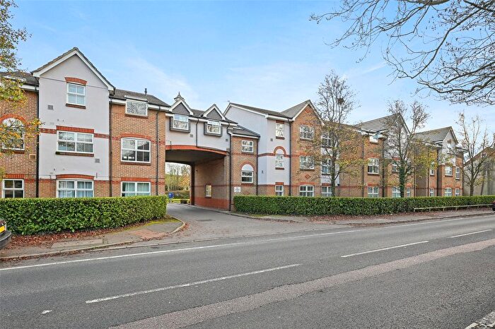 2 Bedroom Flat To Rent In Uxbridge Road, Rickmansworth, Hertfordshire, WD3