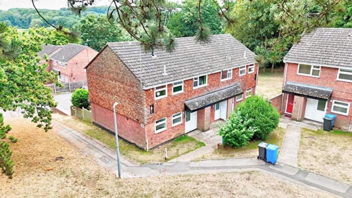 2 Bedroom Maisonette For Sale In Winchester Way, Ipswich, IP2