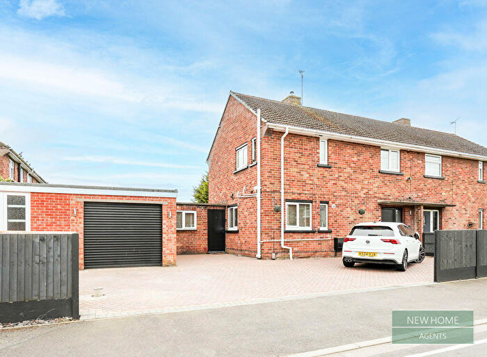 3 Bedroom Semi Detached House For Sale In Spanby Drive, Lincoln, LN6