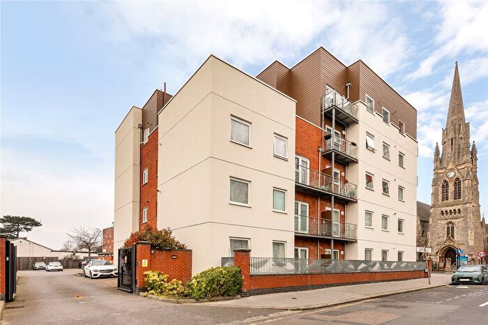 2 Bedroom Flat For Sale In London Road, Croydon, CR0