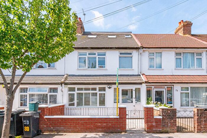 4 Bedroom Terraced House For Sale In Harcourt Road, Croydon, Thornton Heath, CR7