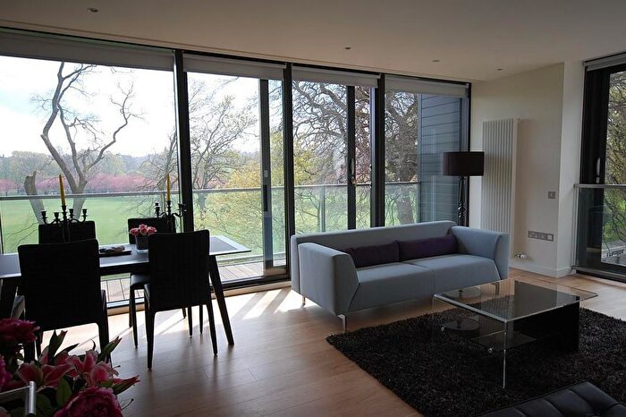 2 Bedroom Flat To Rent In Simpson Loan, Quartermile, Edinburgh, EH3