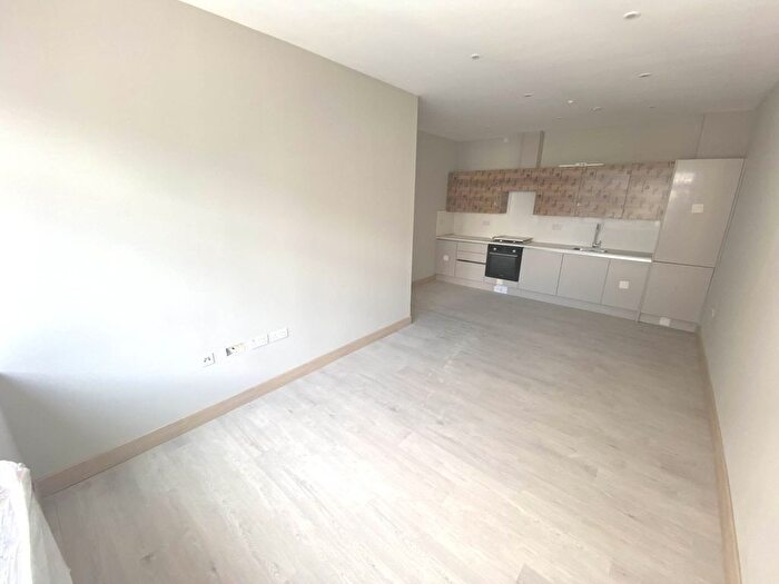 1 Bedroom Flat To Rent In Stirling Way, Borehamwood, WD6