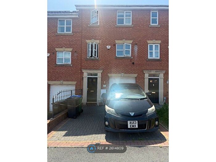 3 Bedroom Terraced House To Rent In Goldby Drive, Wednesbury, WS10