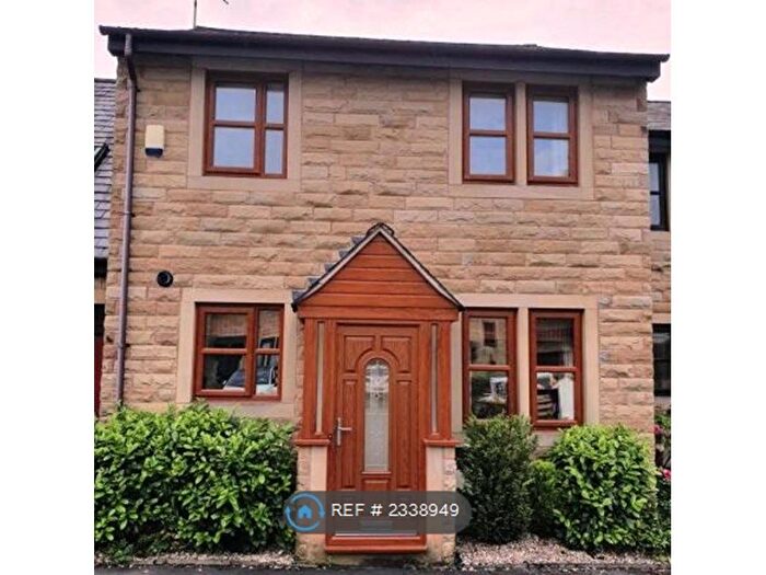 3 Bedroom Terraced House To Rent In Telford Mews, Oldham, OL3