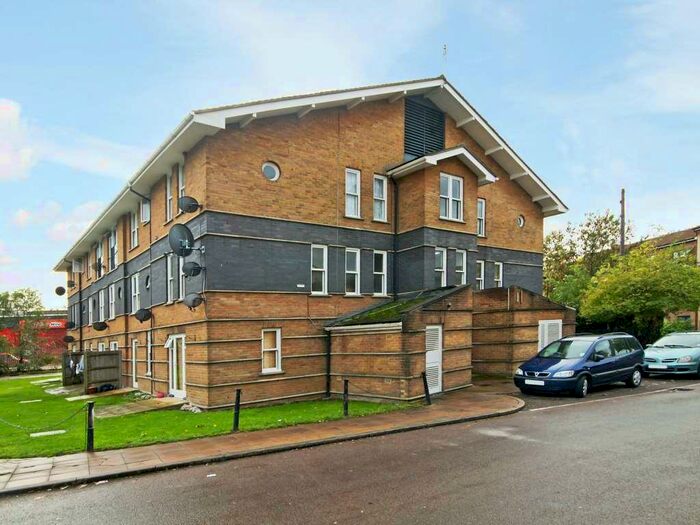 1 Bedroom Apartment To Rent In Leabank Square, Hackney Wick, E9