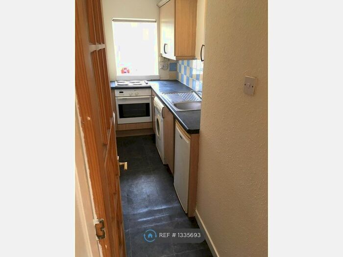 1 Bedroom Flat To Rent In Shields Place, Perth, PH1