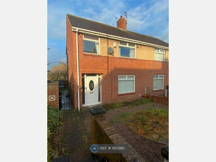 3 Bedroom Semi-Detached House To Rent In Burns Avenue, Boldon, NE35