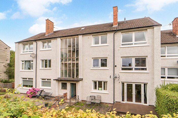 2 Bedroom Flat For Sale In / Oxgangs Farm Drive, Oxgangs, Edinburgh, EH13