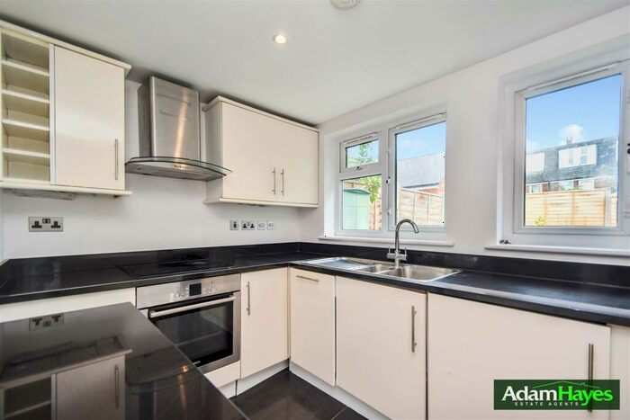 3 Bedroom End Of Terrace House To Rent In East End Road, East Finchley, N2