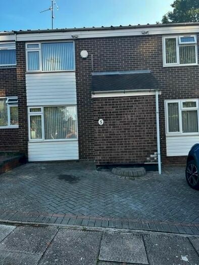 5 Bedroom Property To Rent In Underwood Close, Edgbaston, Birmingham, B15