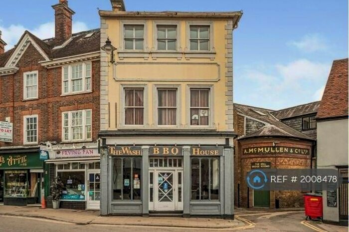 2 Bedroom Flat To Rent In The Wash, Hertford, SG14