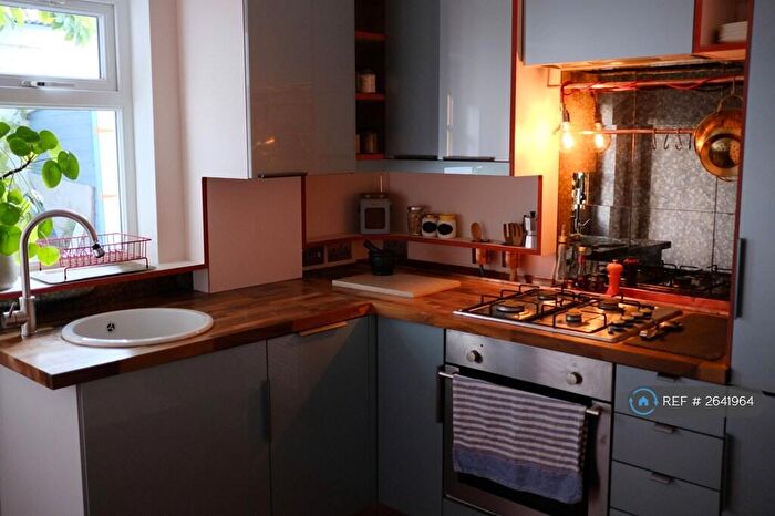 2 Bedroom Maisonette To Rent In Coppermill Lane, London, E17