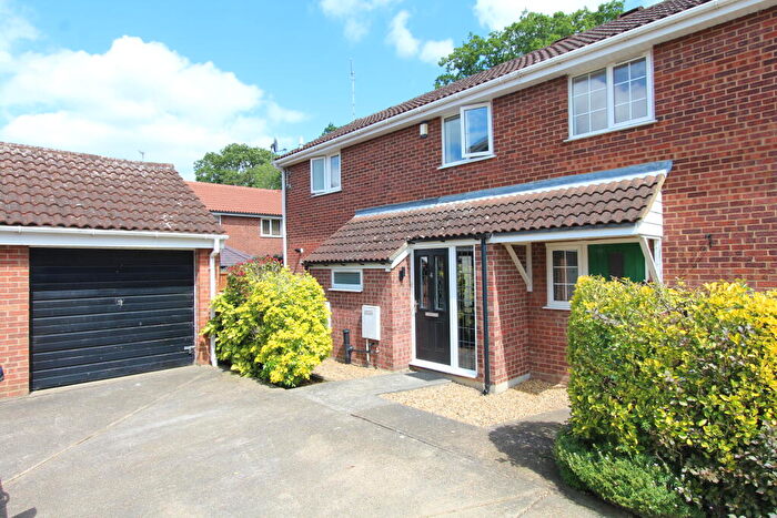 3 Bedroom Semi-Detached House To Rent In Brocksparkwood, Brentwood, CM13