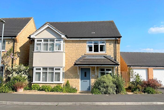 4 Bedroom Detached House For Sale In Atkins Hill, Wincanton, Somerset, BA9