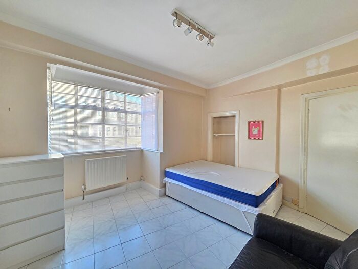 Studio To Rent In Westbourne Court, Orsett Terrace, London, W2